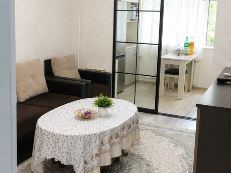 Elan №6414833 - Bakı, Xalqlar Dostluğu m., 2 otaqlı, 35 m², 2/5 mərtəbə