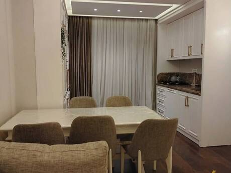 3-room apartment for rent, 90 m², Elmlər Akademiyası: 1 500 ₼/mo 2