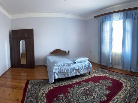 8 otaqlı həyət evi, 220 m², Novxanı: 155 000 ₼ 4