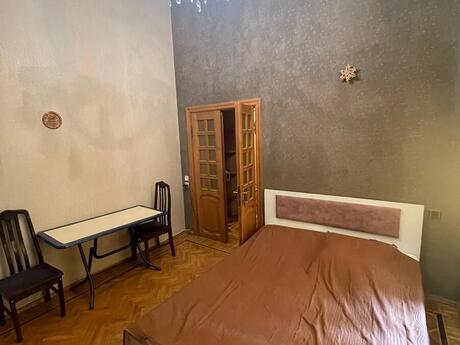 Аренда: 1-комнатная квартира, 50 м², 28 May: 800 ₼/мес 2