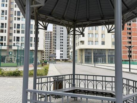 4 otaq · 147 m² · 5/14 mərtəbə, Azadlıq Prospekti