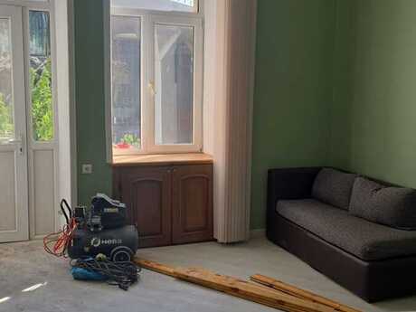 Kirayə 2 otaqlı mənzil, 100 m², 28 May: 1 000 ₼/ay 2