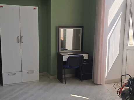 Kirayə 2 otaqlı mənzil, 100 m², 28 May: 1 000 ₼/ay 4