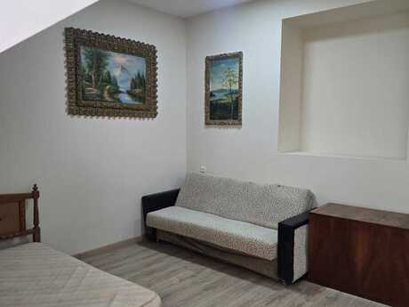 Elan №6414947 - Bakı, 28 May m., 2 otaqlı, 100 m², 2/3 mərtəbə