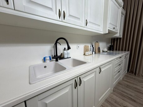 Kirayə 4 otaqlı mənzil, 160 m², Ağ şəhər: 3 500 ₼/ay 4