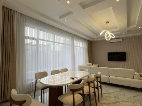 Şüvəlanda 4 otaqlı həyət evi kirayə verilir, 300 m², 1 000 AZN/ay, şəkil 2 / 12