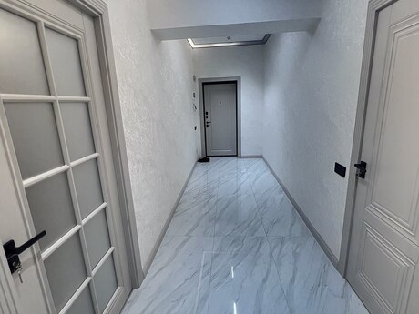 3 otaq · 102 m² · 4/18 mərtəbə, İnşaatçılar