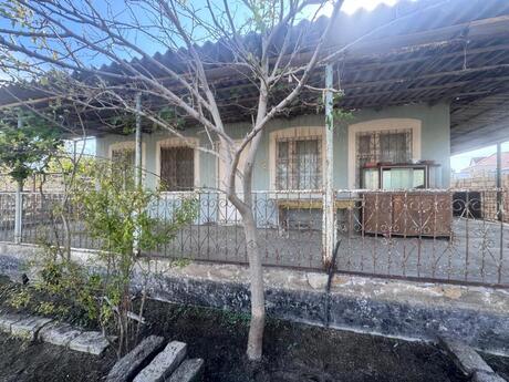 3 otaqlı həyət evi, 81 m², Novxanı: 70 000 ₼ 2