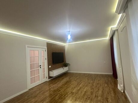 5 otaqlı mənzil, 120 m², Xalqlar Dostluğu: 270 000 ₼ 3