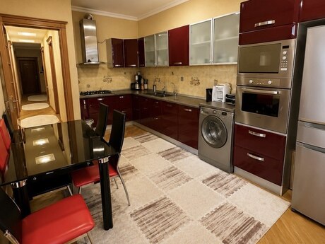 Kirayə 3 otaqlı mənzil, 125 m², Nəriman Nərimanov: 1 000 ₼/ay 3