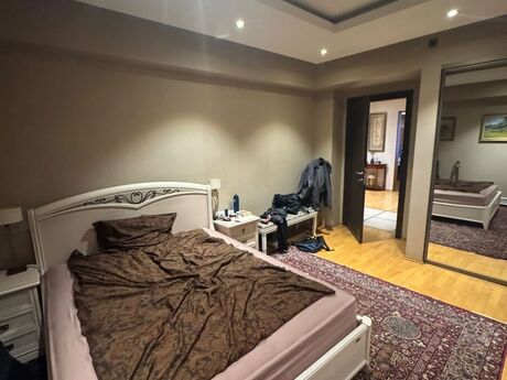 4-комнатная квартира, 160 м², Nizami: 520 000 ₼ 4
