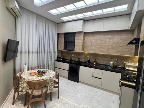 2-комнатная квартира, 85 м², İnşaatçılar: 285 000 ₼ 4