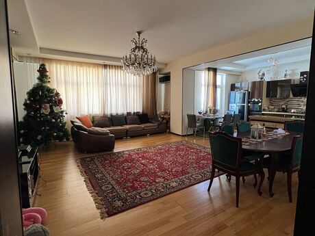 4 otaqlı mənzil, 156 m², Xalqlar Dostluğu: 330 000 ₼ 3