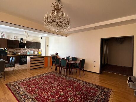 4 otaqlı mənzil, 156 m², Xalqlar Dostluğu: 330 000 ₼ 2