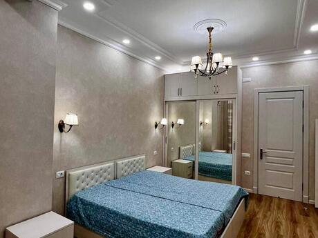 3 otaq · 135 m² · 7/12 mərtəbə, 8 Noyabr