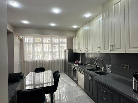 3 otaqlı mənzil, 109 m², 8 Noyabr: 318 000 ₼ 5