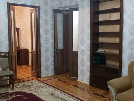 Kirayə 4 otaqlı mənzil, 100 m², 28 May: 800 ₼/ay 5