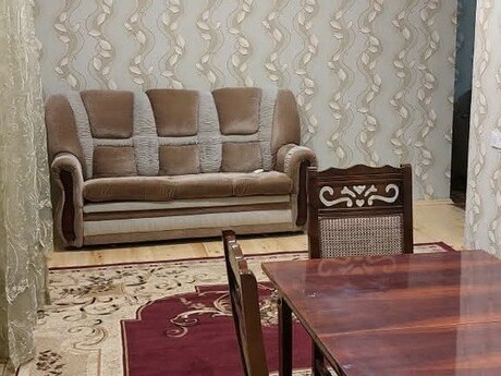 Kirayə 4 otaqlı mənzil, 100 m², 28 May: 800 ₼/ay 2