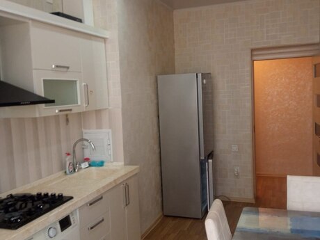 Kirayə 2 otaqlı mənzil, 95 m², Azadlıq Prospekti: 799 ₼/ay 4