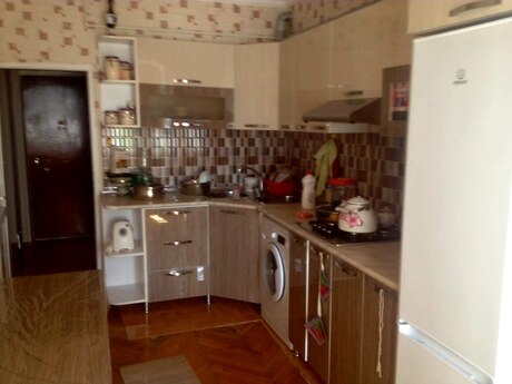 Elan №6415543 - Bakı, Neftçilər m., 2 otaqlı, 50 m², 5/5 mərtəbə