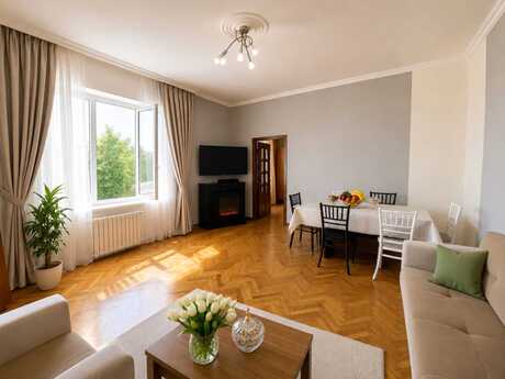 Elan №6415591 - Bakı, İçəri Şəhər m., 3 otaqlı, 100 m², 2/2 mərtəbə