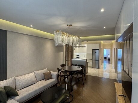 Kirayə 3 otaqlı mənzil, 110 m², Grand Hayat: 1 500 ₼/ay 2