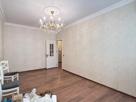 3 otaqlı mənzil, 90 m², Bakıxanov: 198 000 ₼ 4