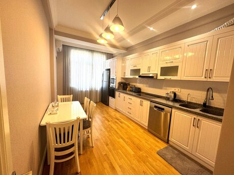 Elan №6415844 - Bakı, Nizami m., 2 otaqlı, 100 m², 7/16 mərtəbə