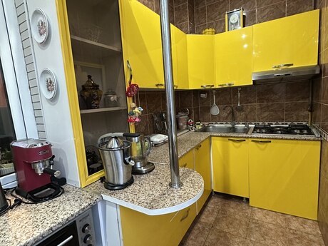 3-комнатная квартира, 107 м², İçəri Şəhər: 367 000 ₼ 3