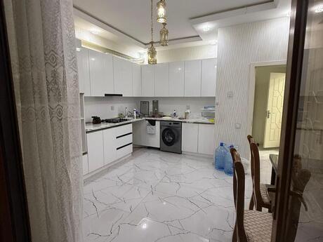 Kirayə 3 otaqlı mənzil, 118 m², Şah İsmayıl Xətai: 1 250 ₼/ay 3