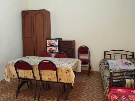 Elan №6415958 - Bakı, Nəriman Nərimanov m., 1 otaqlı, 50 m², 1/2 mərtəbə