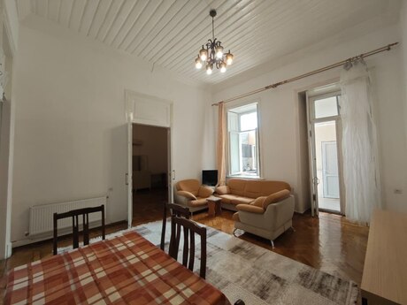 Объявление №6416086 - Баку, м. Низами, 2-комн., 93 м², 2/2 этаж