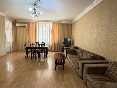 Kirayə 2 otaqlı mənzil, 110 m², Şah İsmayıl Xətai: 750 ₼/ay 2