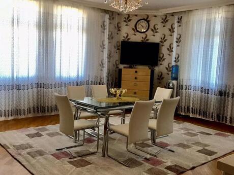 Kirayə 3 otaqlı mənzil, 155 m², 28 May: 1 600 ₼/ay 3