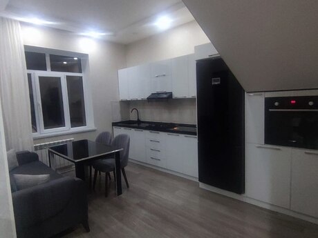 6 otaqlı həyət evi, 330 m², Badamdar: 450 000 ₼ 5