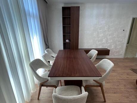 Kirayə 3 otaqlı mənzil, 110 m², Ağ şəhər: 2 500 ₼/ay 3