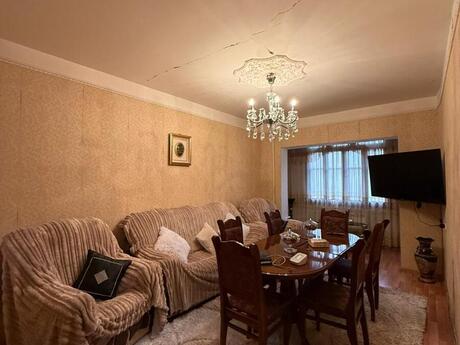 Объявление №6416232 - Баку, пос. Ази Асланова, 5-комн., 120 м², 2/9 этаж