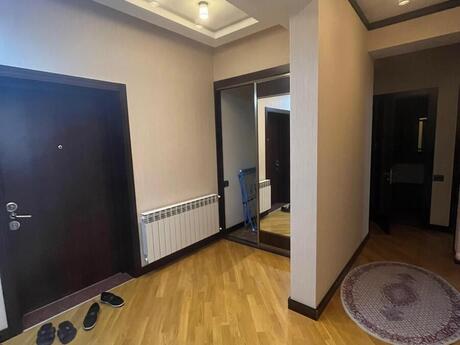 Kirayə 2 otaqlı mənzil, 98 m², Nizami: 1 000 ₼/ay 3