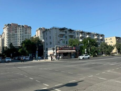 3 otaq · 75 m² · 2/5 mərtəbə, Elmlər Akademiyası