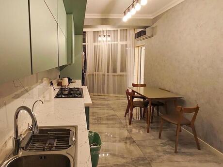 3-комнатная квартира, 150 м², Azadlıq Prospekti: 430 000 ₼ 5