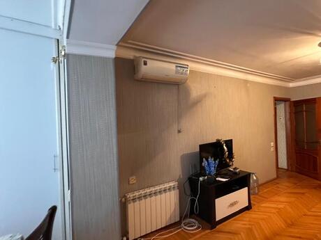 2-комнатная квартира, 50 м², 8-ci mikrorayon: 156 000 ₼ 3