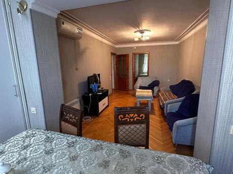 2-комнатная квартира, 50 м², 8-ci mikrorayon: 156 000 ₼ 5