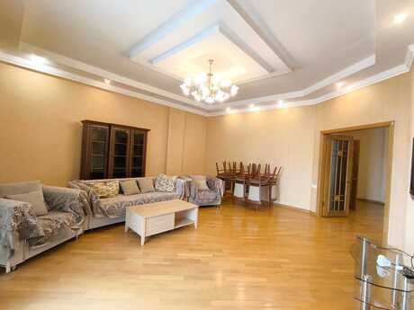 Elan №6416435 - Bakı, 28 May m., 3 otaqlı, 186 m², 12/22 mərtəbə