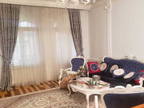 Объявление №6416465 - Баку, м. Иншаатчылар, 6-комн., 360 м²