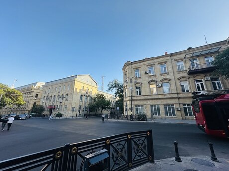 Elan №6416470 - Bakı, İçəri Şəhər m., 3 otaqlı, 120 m², 3/4 mərtəbə