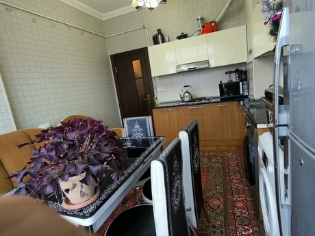 Elan №6416476 - Bakı, Qara Qarayev m., 1 otaqlı, 50 m², 1/5 mərtəbə