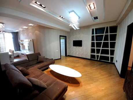 Kirayə 2 otaqlı mənzil, 101 m², Şah İsmayıl Xətai: 950 ₼/ay 4