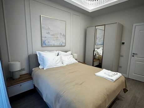 3-room apartment for rent, 102 m², Ağ şəhər: 2 500 ₼/mo 5