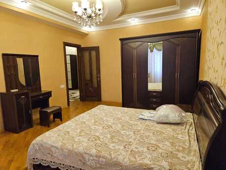Kirayə 3 otaqlı mənzil, 147 m², Şah İsmayıl Xətai: 1 200 ₼/ay 3