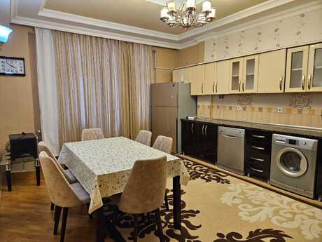 Kirayə 3 otaqlı mənzil, 147 m², Şah İsmayıl Xətai: 1 200 ₼/ay 5